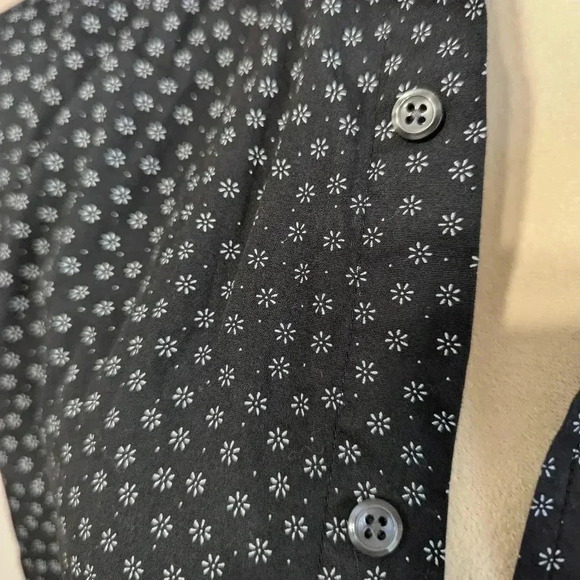 2/$10 Amazon Essentials Slim Dress Shirt - Picture 3 of 5